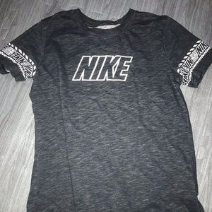 nike tee